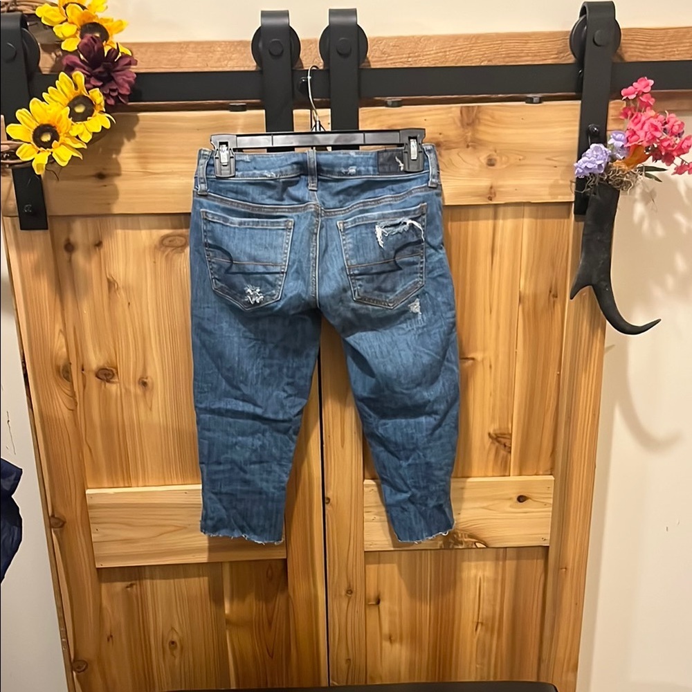 American Eagle Outfitters Ripped Light Blue Cropped Jeans - Picture 5 of 8